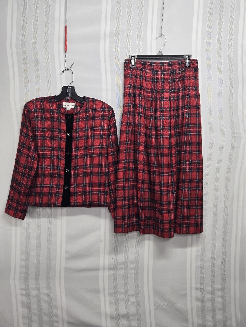 Bonnie & Norma Vintage Womes Red Plaid 2pc Skirt And Top Size 8